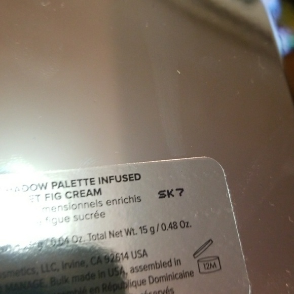 New Too Faced White Peach Palette - Picture 5 of 5